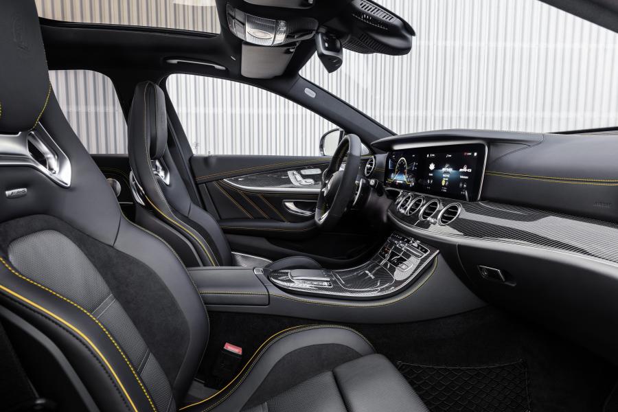 Интерьер Mercedes-AMG E63 S 4Matic+ (W213) 2020 года  (WW) (фото 34 из 35)